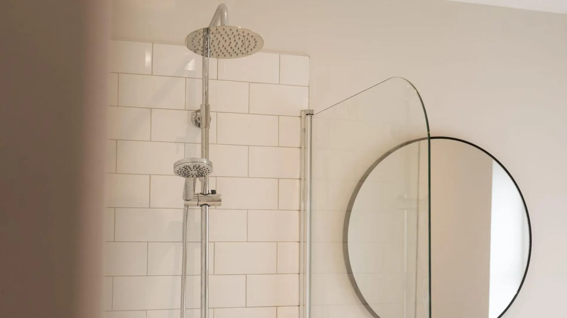 카디프 Beautiful 3 Bed In The Heart Of City With Free Parking 빌라 펜션